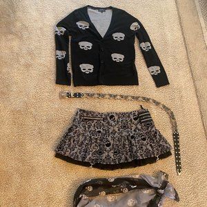 Sexy 5 Piece Skull Schoolgirl Mini Skirt Sweater Belt Scarf Costume Halloween L